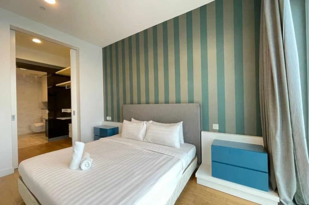 #21# Luxury 2BR APT Infinity Sky Pool KLCC - photo 5
