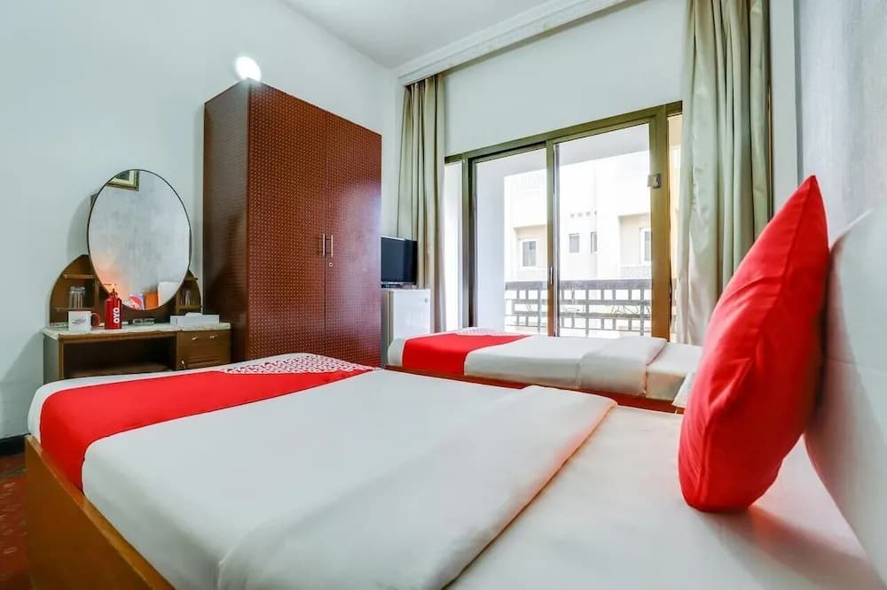Vienna Hotel by OYO Rooms - main photo