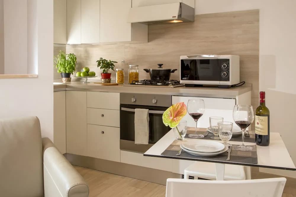 Vatican Suites Apartments - photo 18