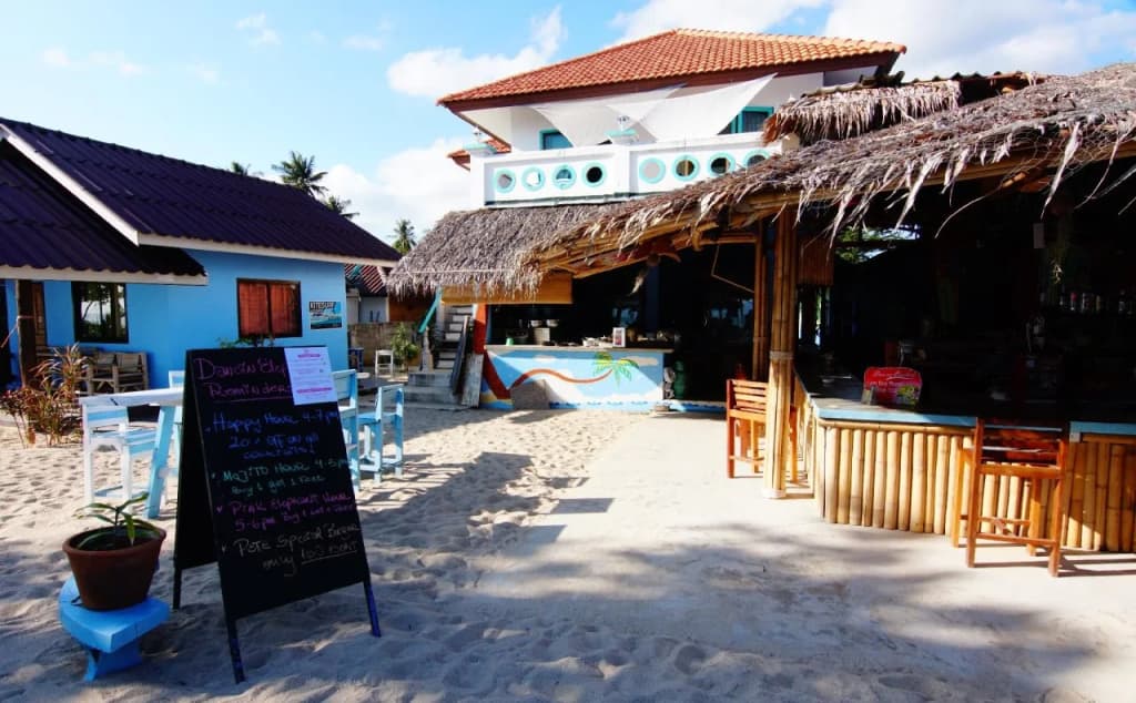 Dancing Elephant Beach Club - Hostel - photo 26
