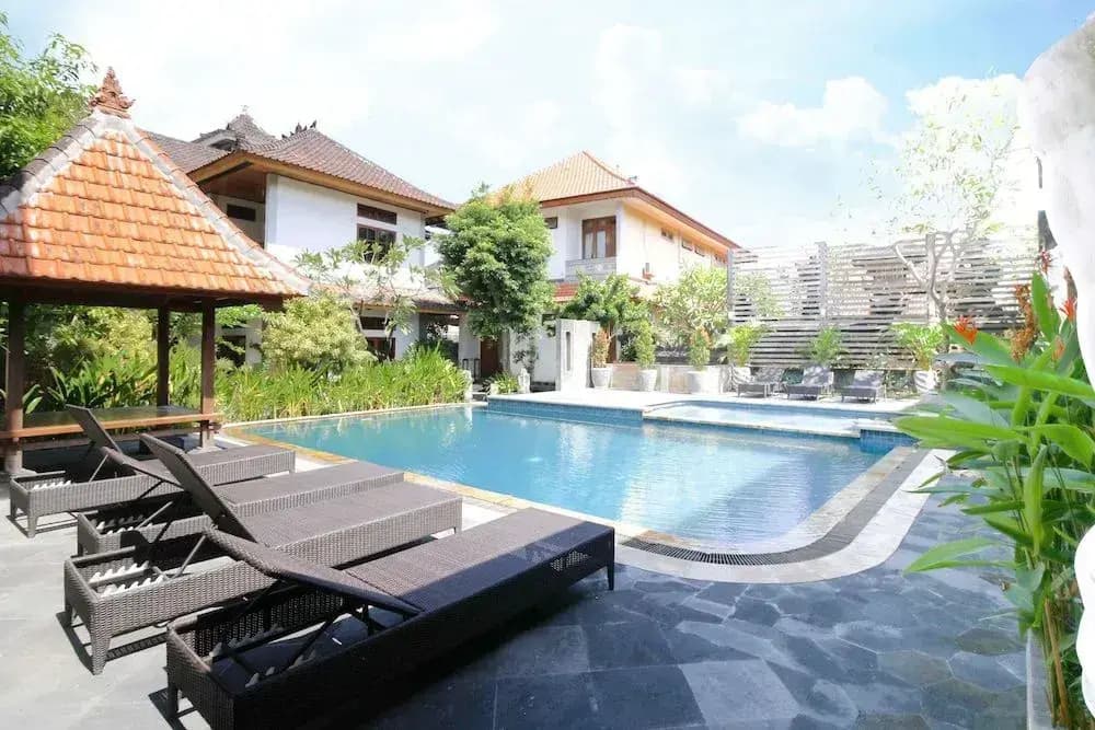 Airy Raya Legian 120 Kuta Bali - photo 13