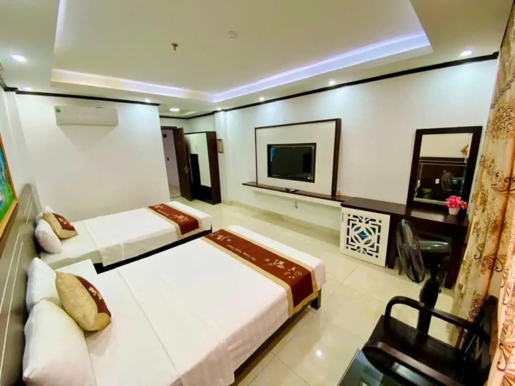 Ha Long Sail Hotel - photo 4