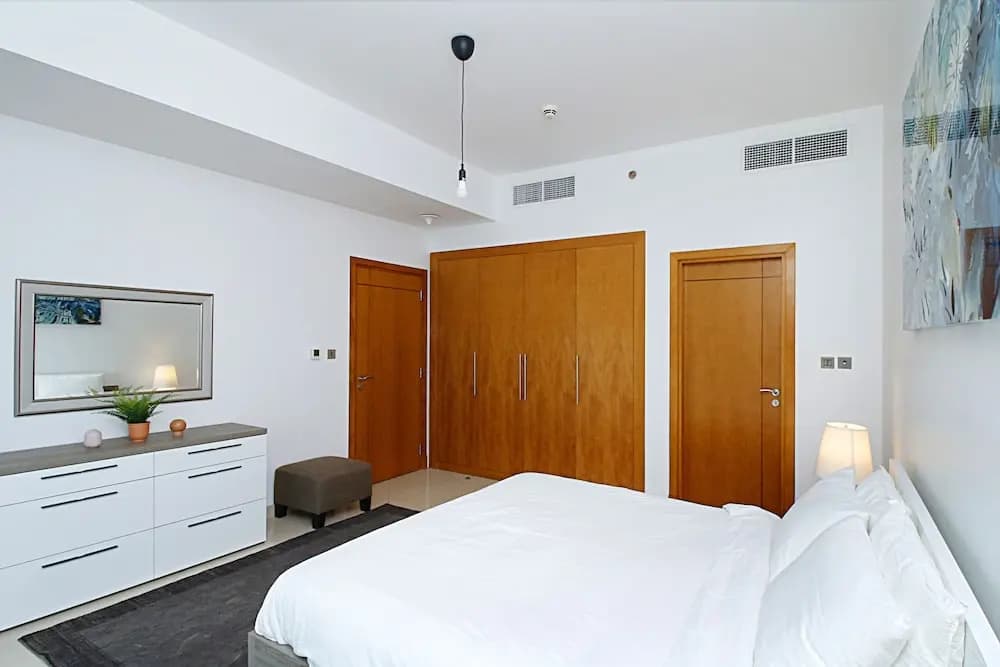 R&H Trident Grand Residences - main photo