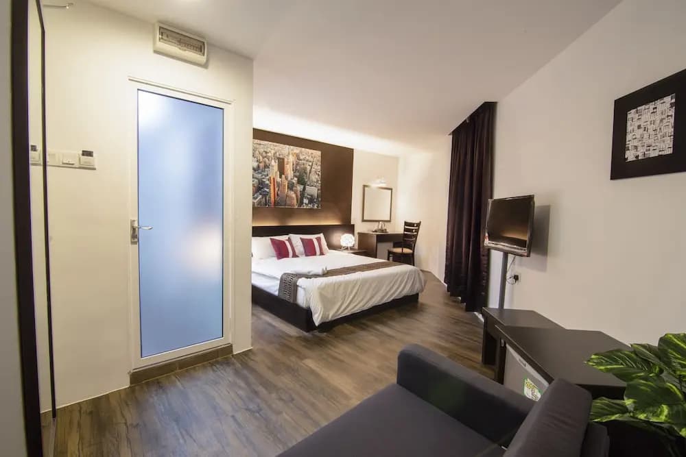 The Grace Hotel - photo 8