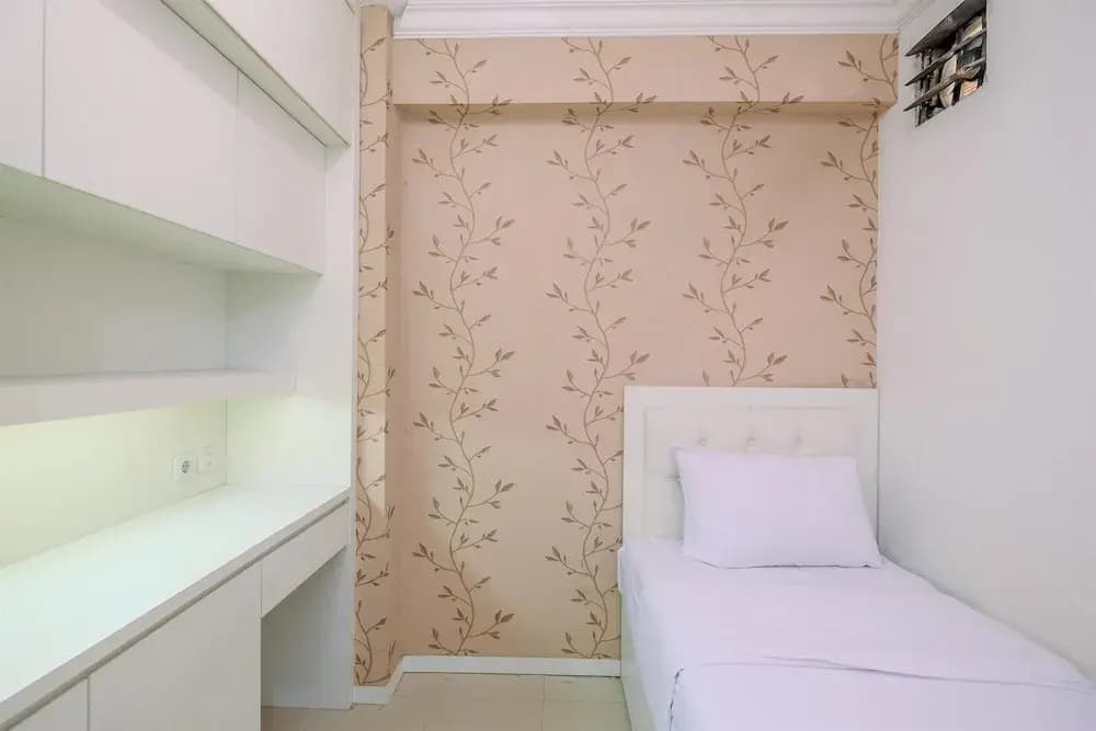 Modern And Tidy 2Br Bassura City Apartment - photo 4
