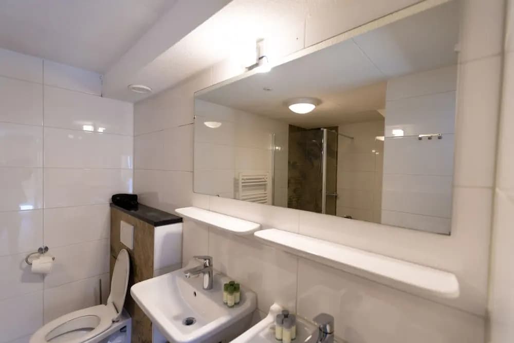 Allure Garden Apartments - photo 8