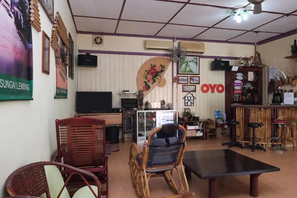 Oyo 89928 Acf Guest House - photo 12