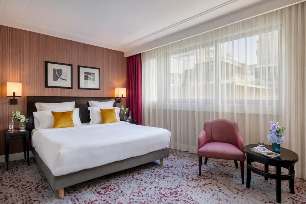 Warwick Champs-Elysées Hotel - photo 2