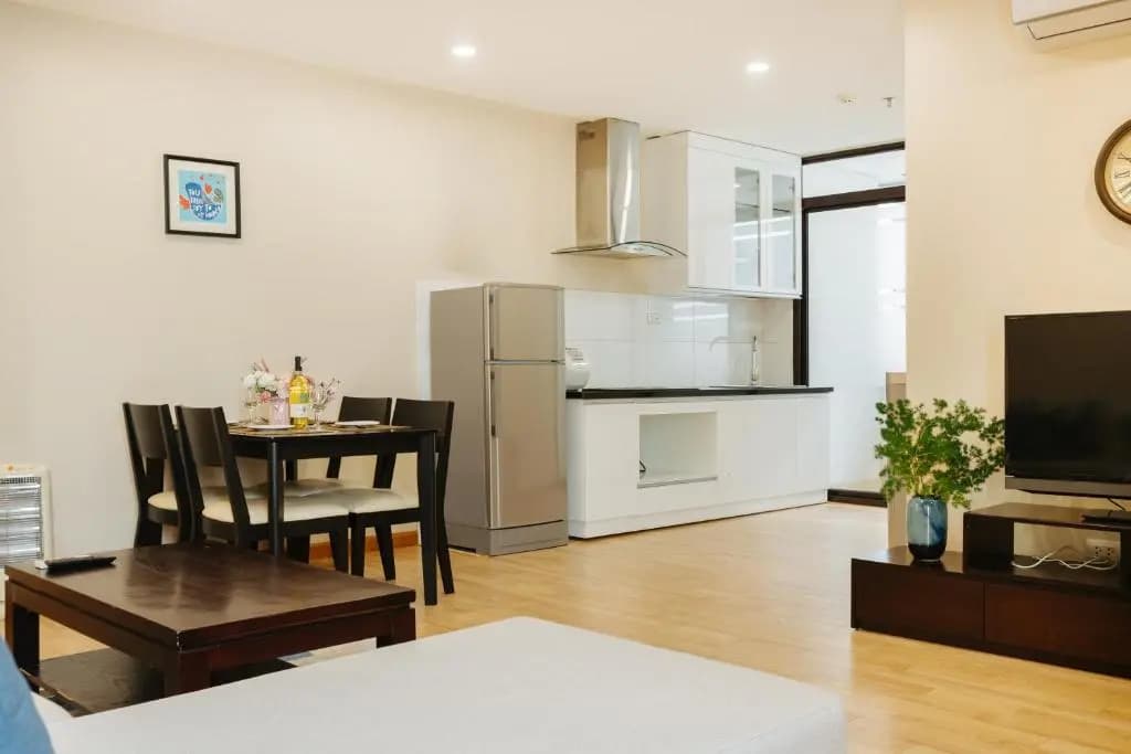HB Serviced Apartment - 121B Quan Hoa - photo 10