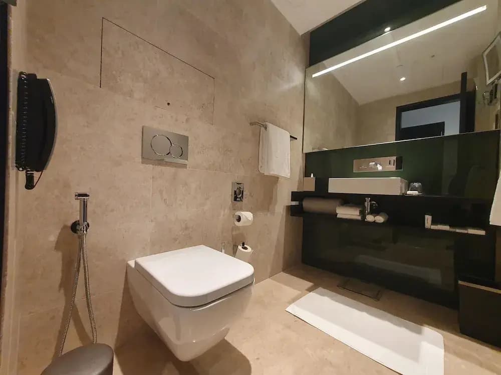 Serene Studio Escape - photo 6