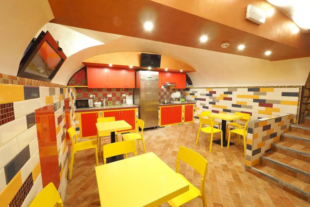 Alessandro Palace & Bar - Hostel - photo 24