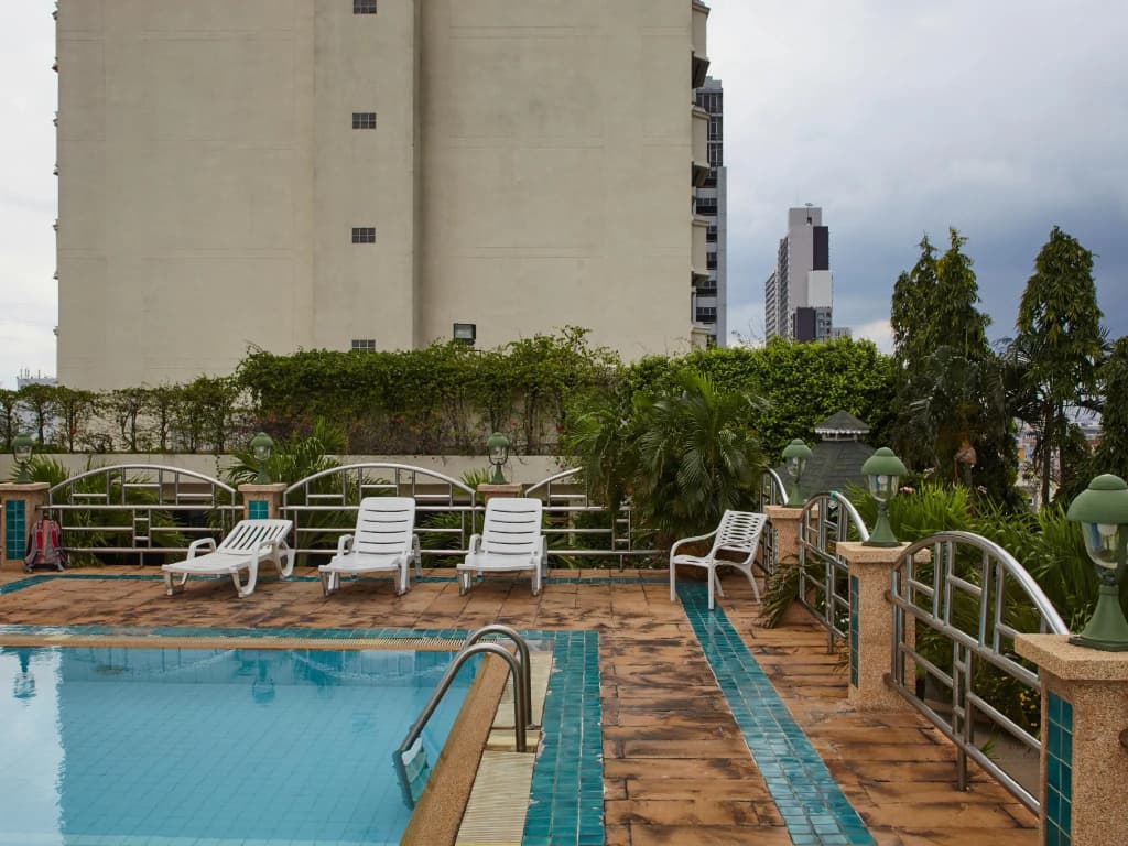 Royal Suite Hotel Bangkok - photo 19