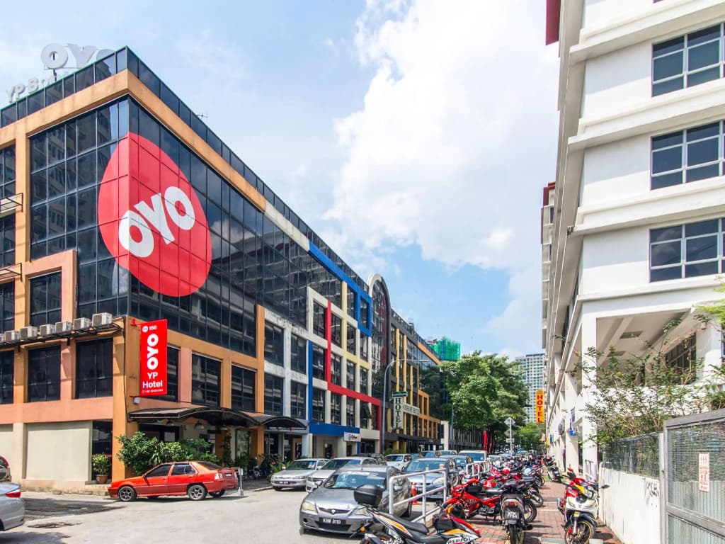 Super OYO 156 YP Boutique Hotel - main photo