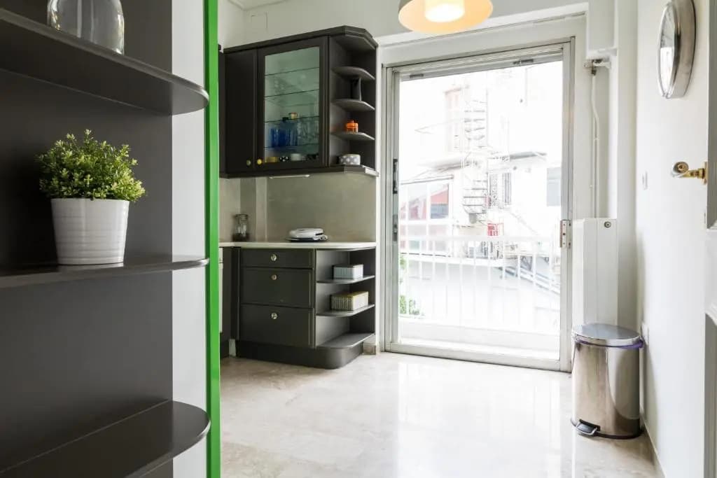 Deco Marble Apt With Acropolis View - photo 3