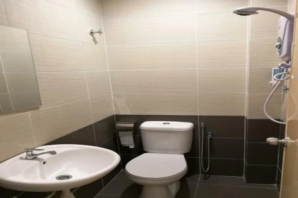First Guest House Cheras - photo 7