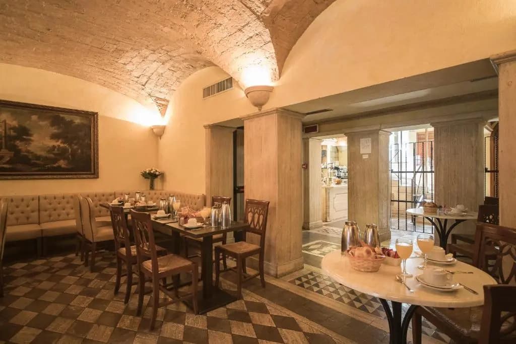 Hotel Donatello - photo 15