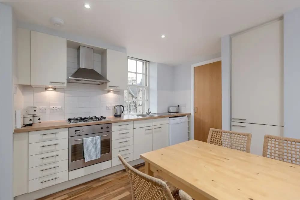 Silver Lining - Grassmarket Apartments - photo 15