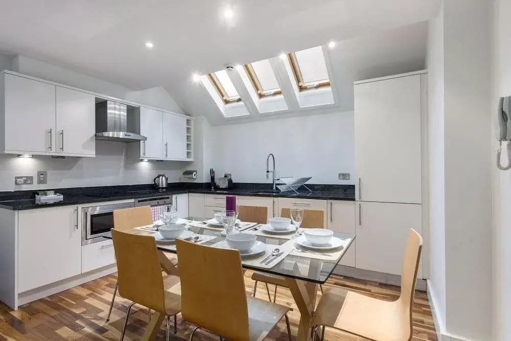 Club Living - Camden Town Apartments - photo 16