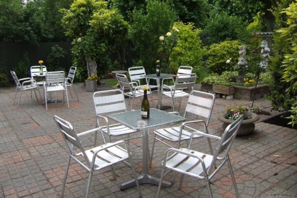 Brook Hotel - photo 8