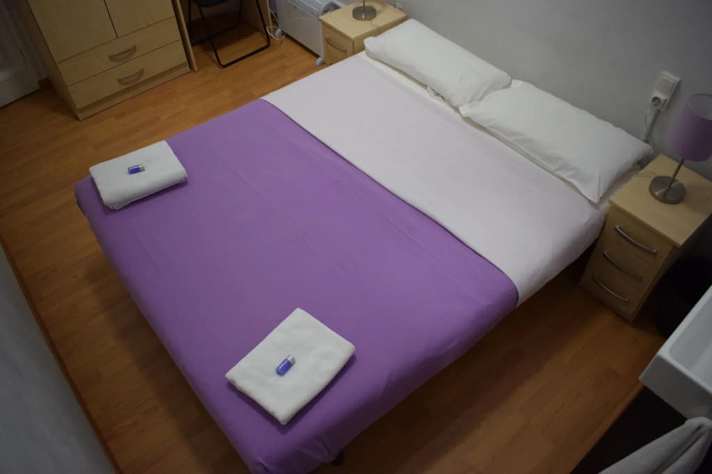 Hostal MiMi Las Ramblas - photo 6