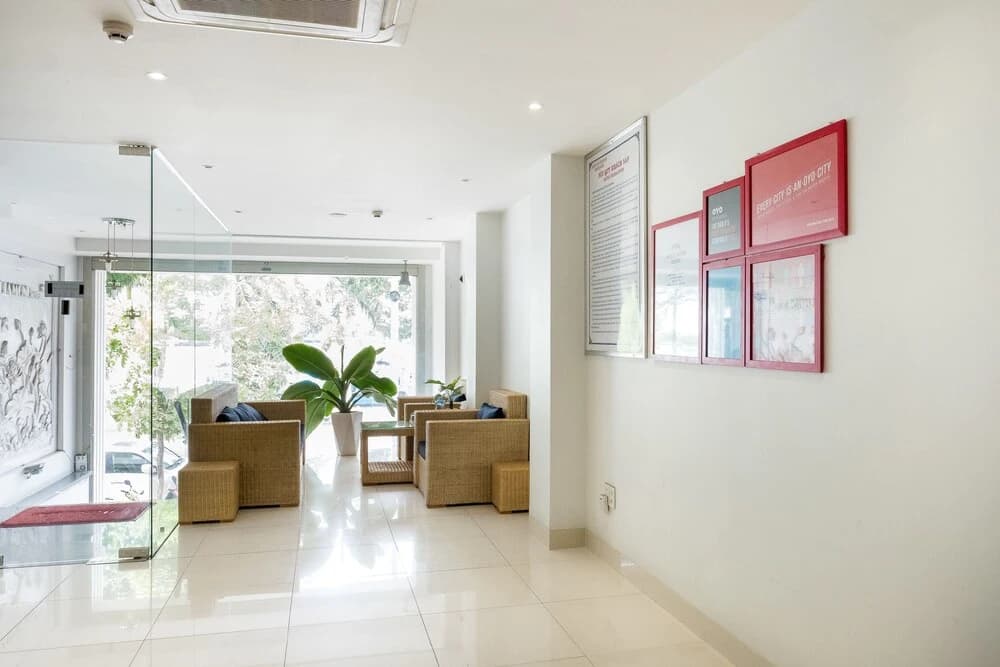 Diamond Hotel - photo 2