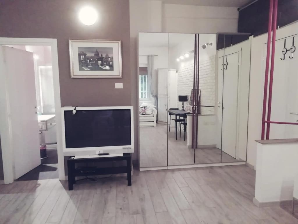 White Apartment - photo 16