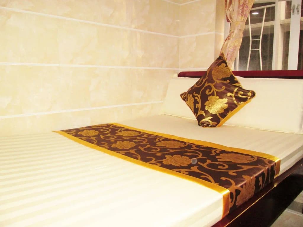 New Shanghai Guest House - photo 2