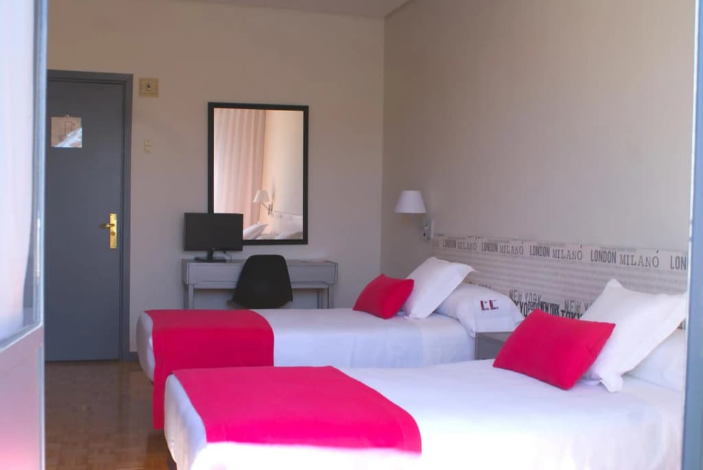 Anaco Hotel - photo 2