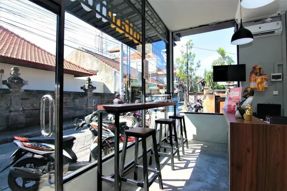 ZEN Hostel Jalan Patimura Legian - photo 16