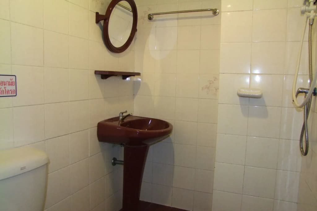 Aree 's House - photo 8