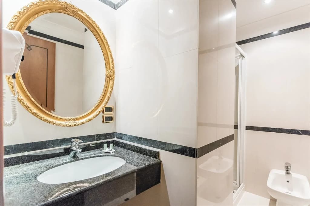 Raeli Hotel Regio - photo 8
