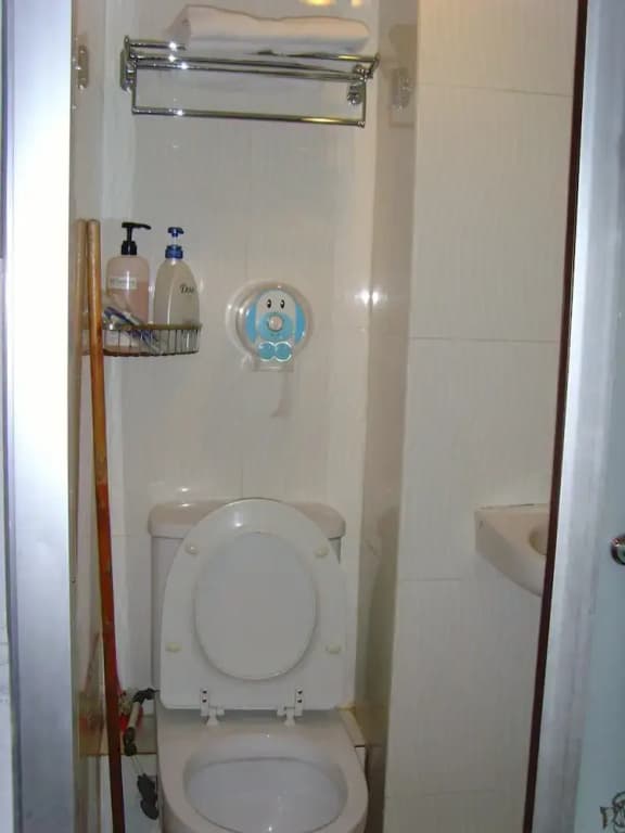 Yue Ka Guest House - 52-54 Argyle Street - photo 22