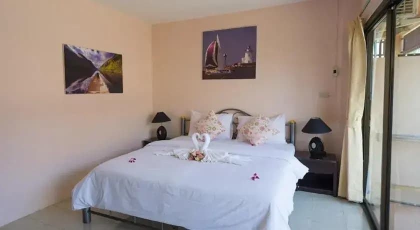 Aurora Guesthouse - photo 5