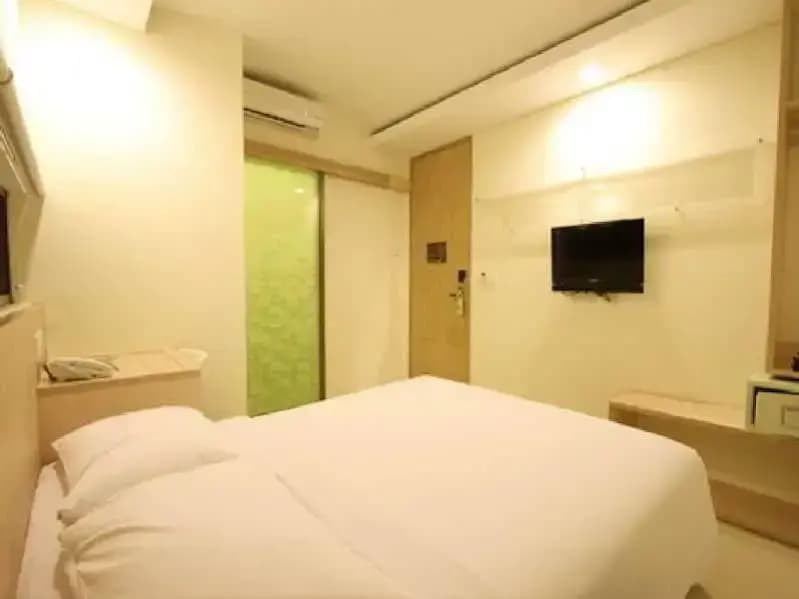 Grandmas Plus Hotel Seminyak - photo 4