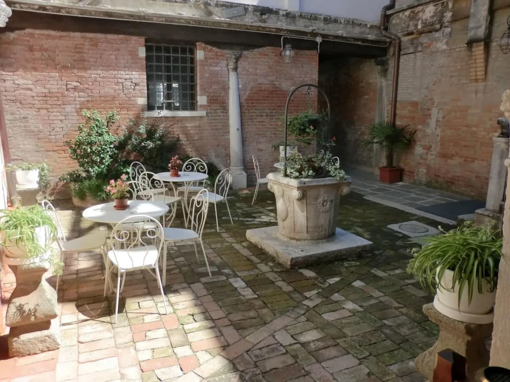 Hotel Cà Nobile Corner - photo 20