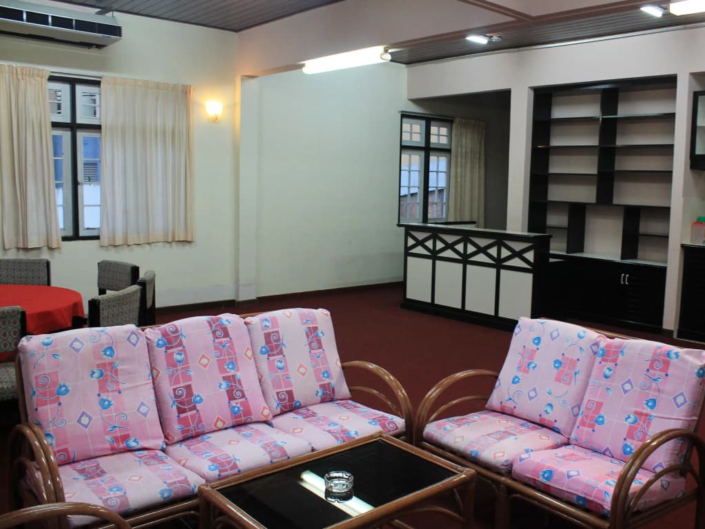 Country Lodge Resort - photo 10