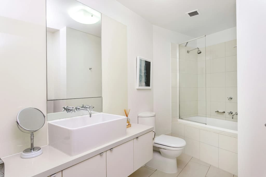 Waterfront Melbourne Apartments - photo 9
