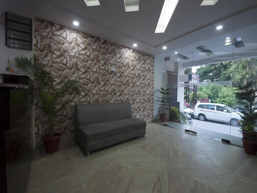 Hotel Apra Inn - photo 2