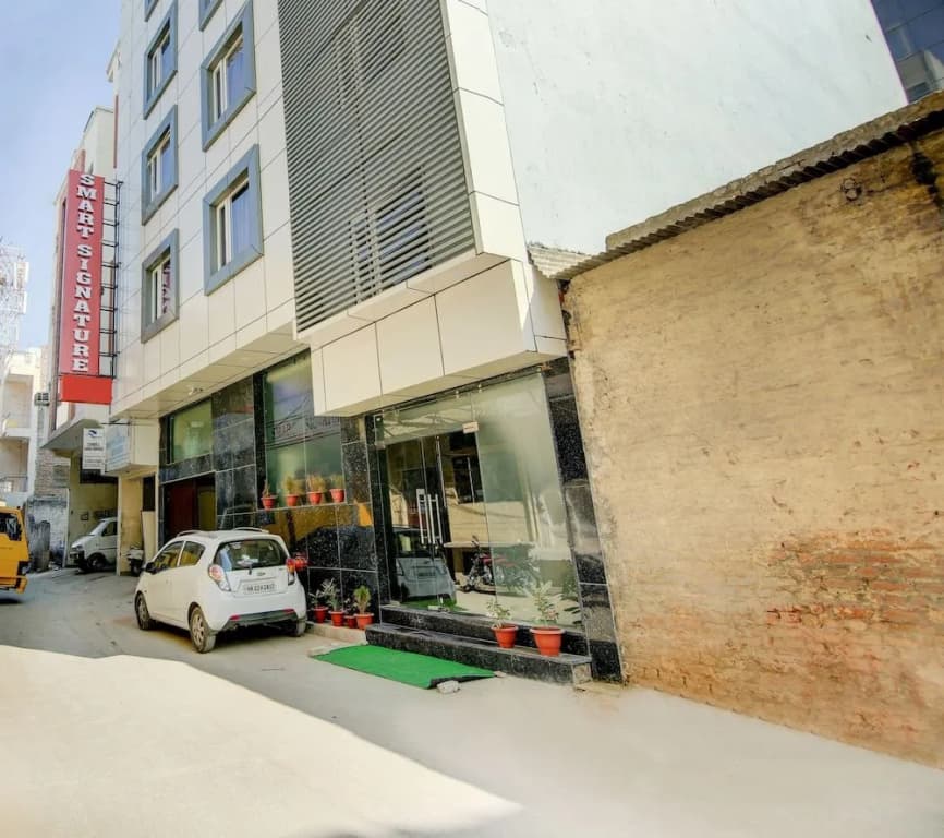 Hotel Smart Signature - main photo