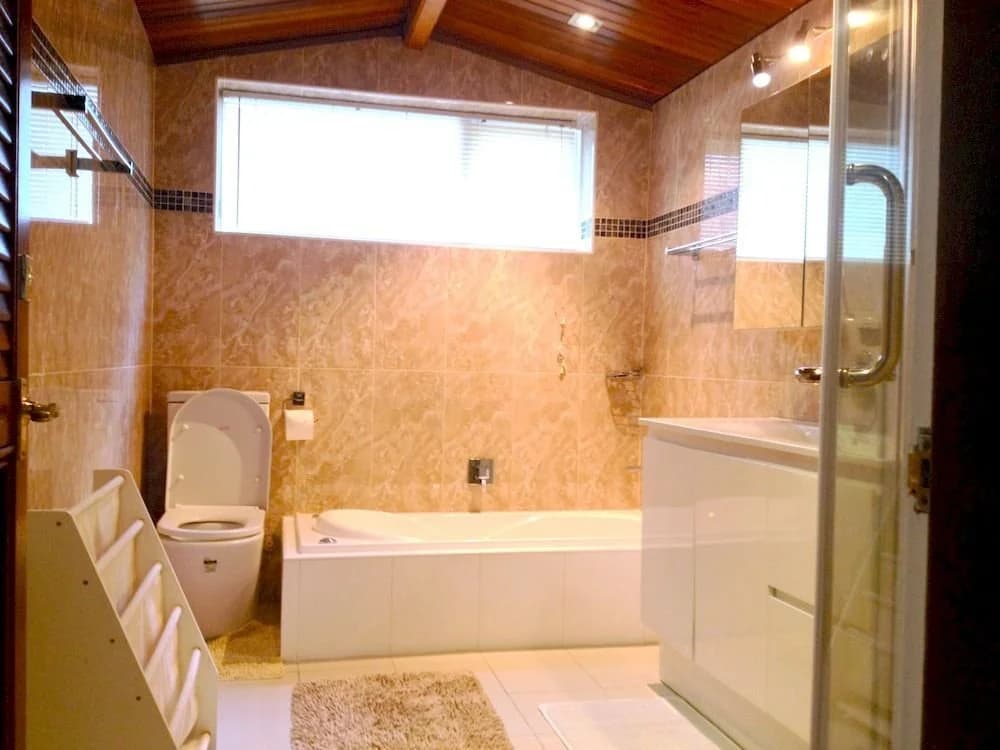 Castlepeak HomeStyle Accommodation - photo 8