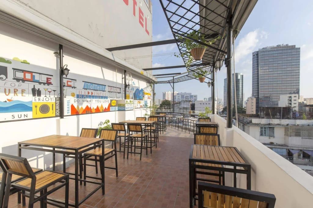 Meraki Hotel Bui Vien - photo 18