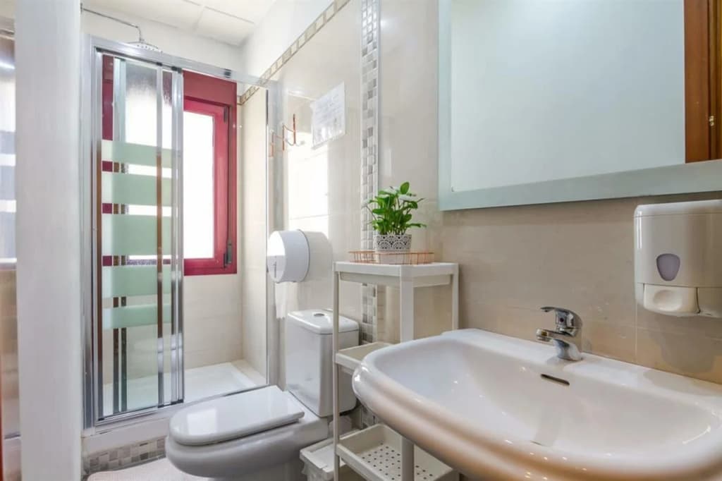 AYZ Javier Cabrini - Auto check-in property - photo 8