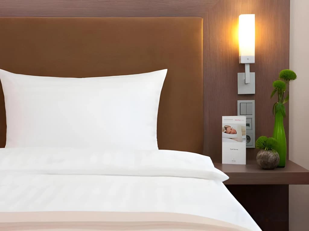 IntercityHotel Berlin Hauptbahnhof - photo 6