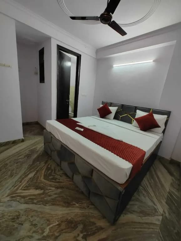 Mauryan Express Hotel Devli Khanpur - photo 10