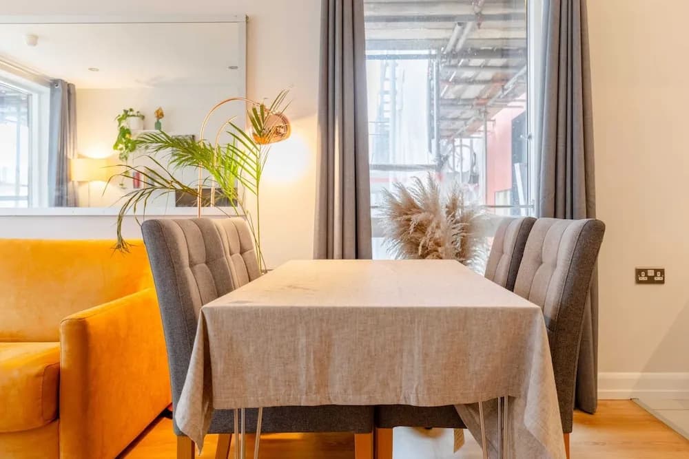Vibrant & Inviting 1BD Flat, Heart of Haggerston! - photo 24