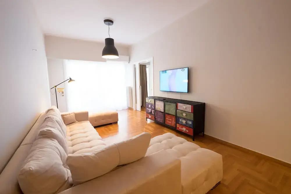Olala Kolonaki Chic & Spacious 3BR Flat w/ balcony - photo 2