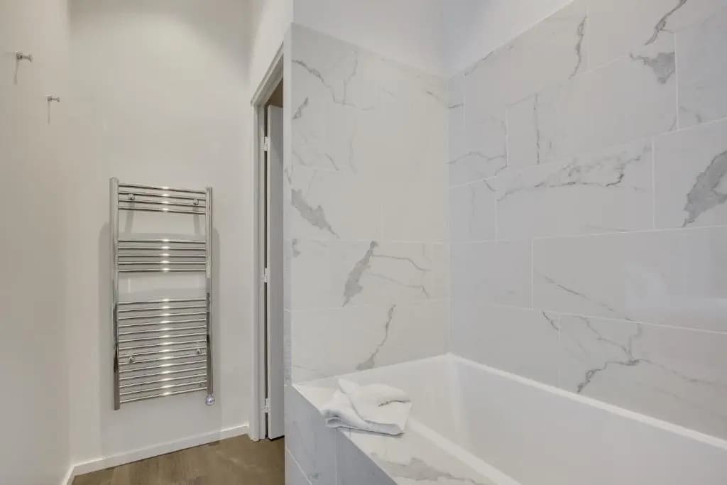 Modern Apt 3bdr/3bath - Louvre Museum/Tuileries - photo 8