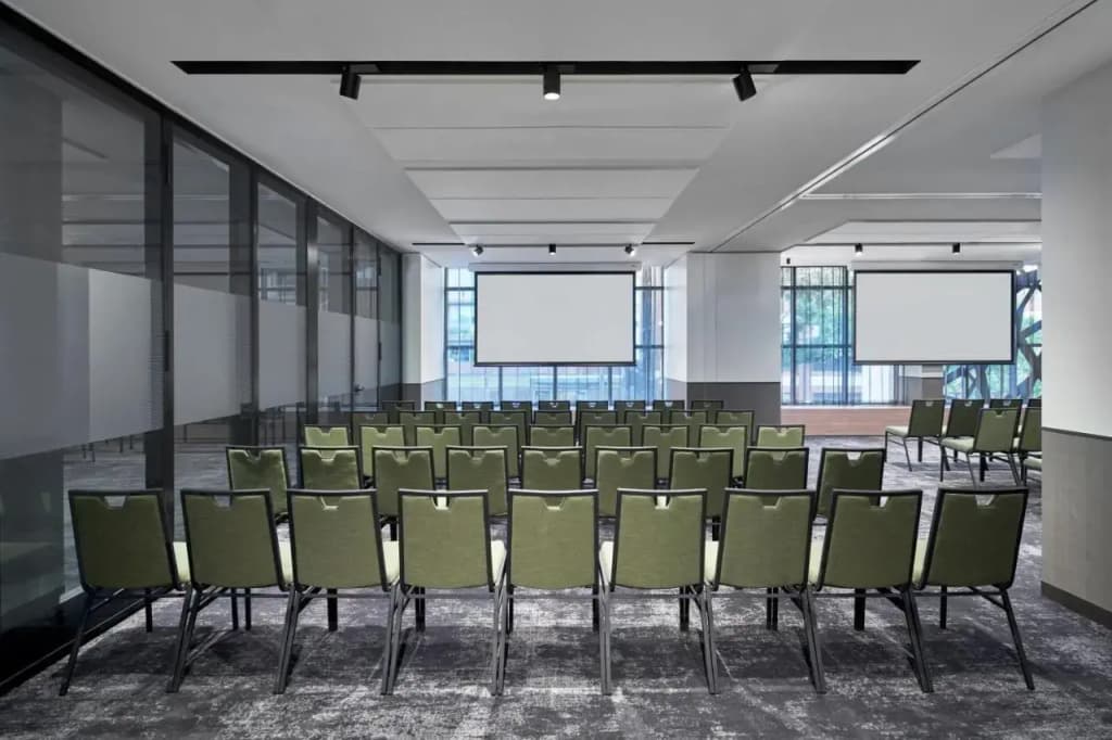 Courtyard By Marriott Melbourne Flagstaff Gardens - photo 20