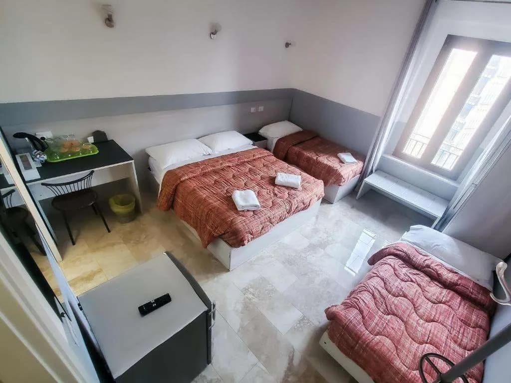 Emmy Hotel - photo 3