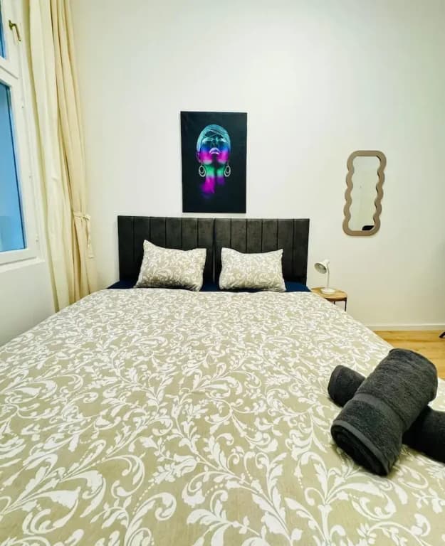 Stylish 4BR Apt Near Westbahnhof - photo 14